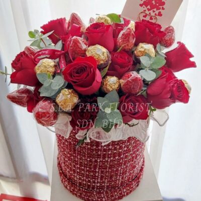 birthday-chocolate-snack-party-gift-present-bouquet-bucket-rose-strawberry